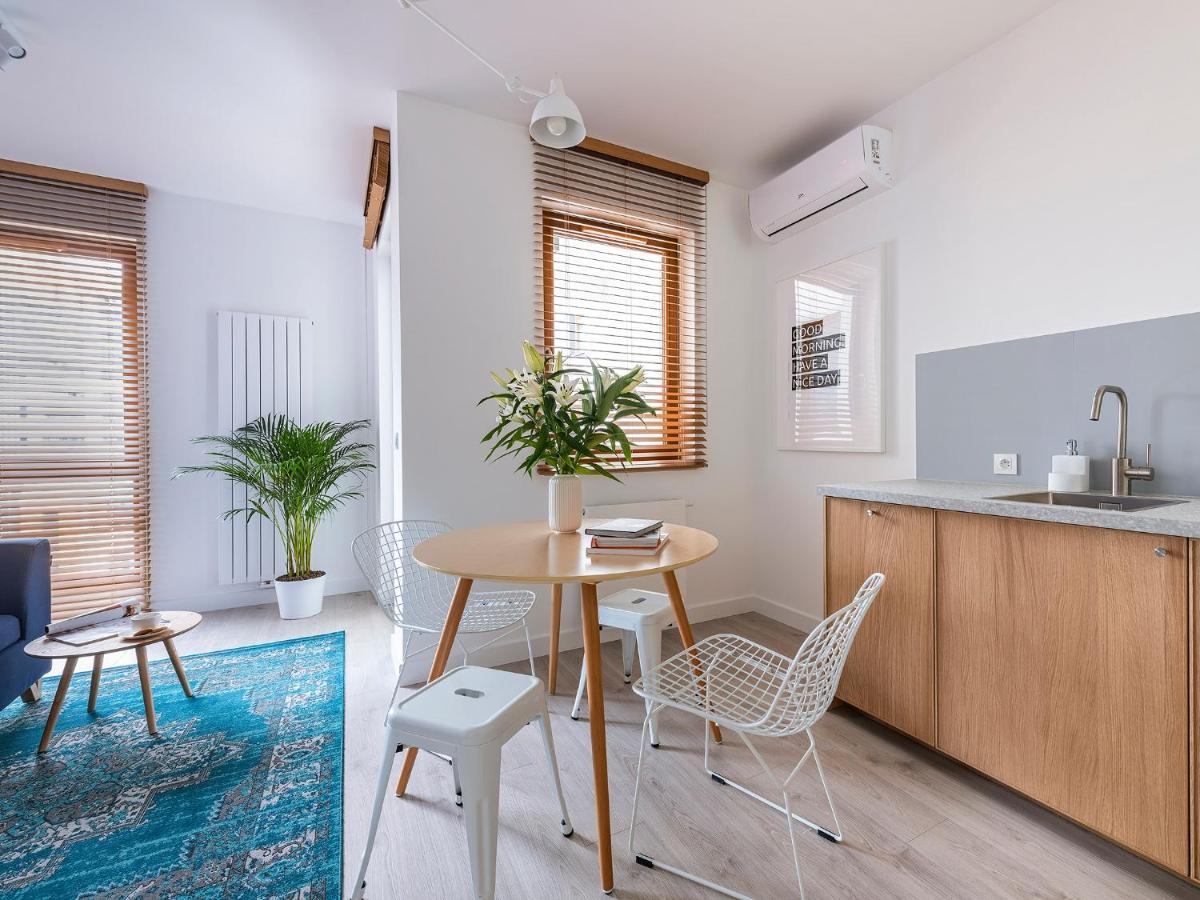 Yoursecondflat Grzybowska Metropoint Varsavia Esterno foto